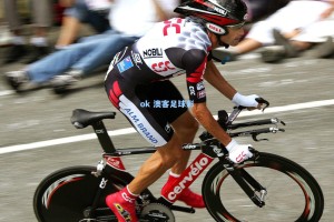 澳客竞彩：西超杯德比大战来袭！为球队助威领专属助威挂件