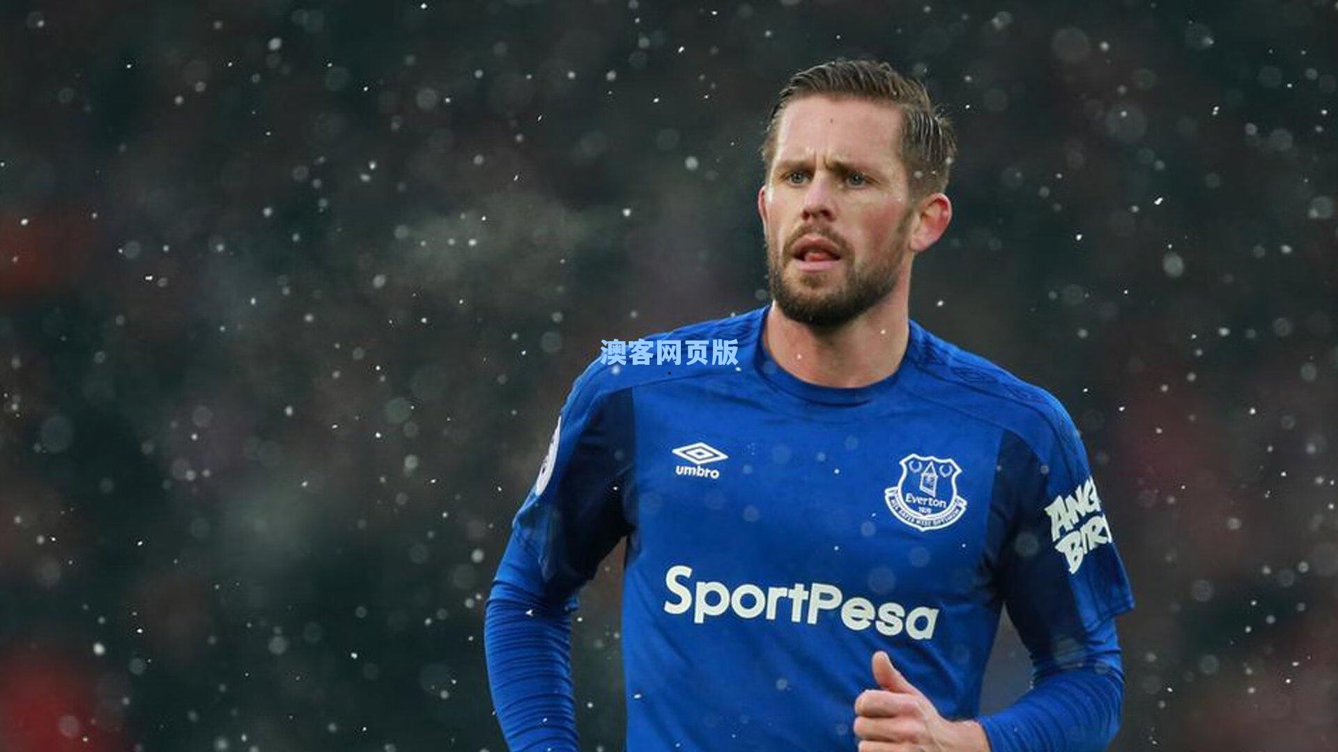 备战遇阻！阿曼训练场地条件引争议 国足紧急调整训练计划启用新场地